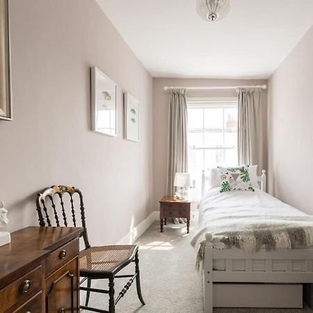Four Bedroom Townhouse In Famous Suffolks Area Τσέλτενχαμ Εξωτερικό φωτογραφία